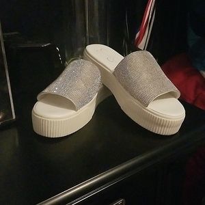 Jessica Simpson Ezira platform slides with rhinestones sz 9.5 m